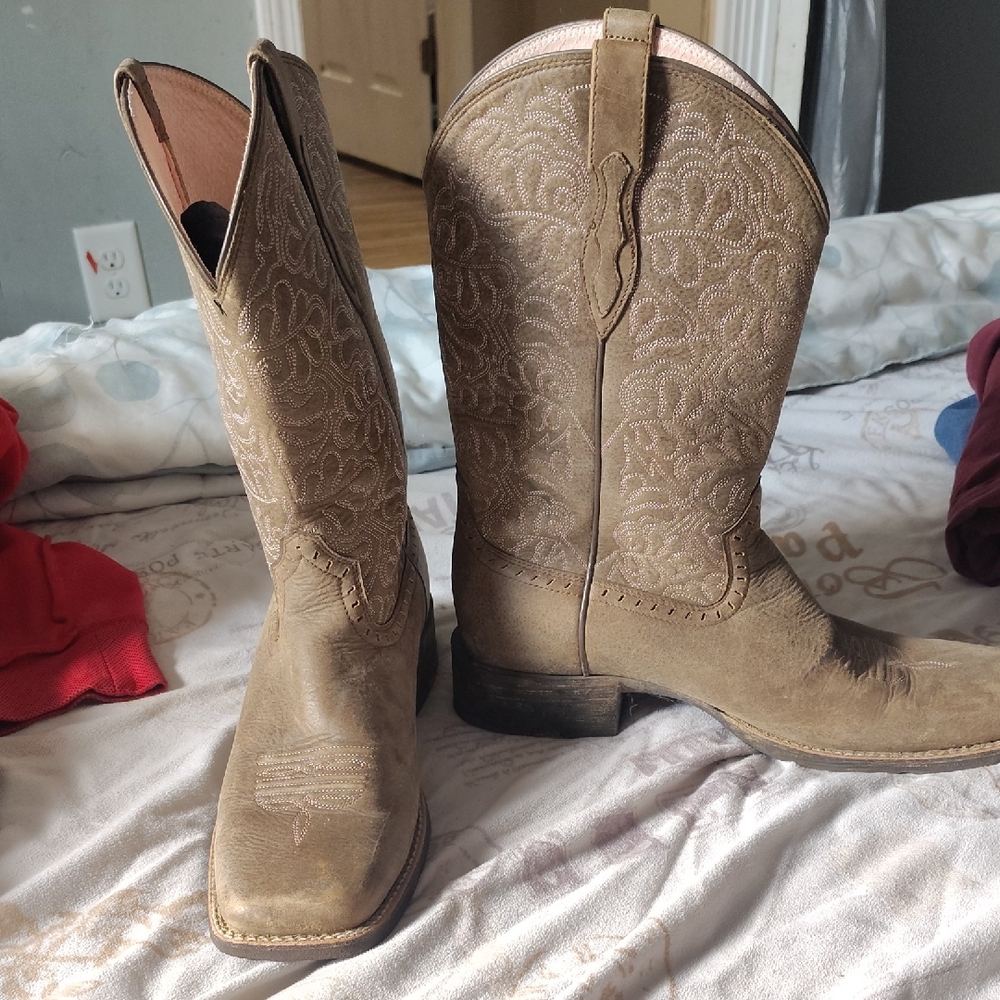 Tan Western Cowboy Boots